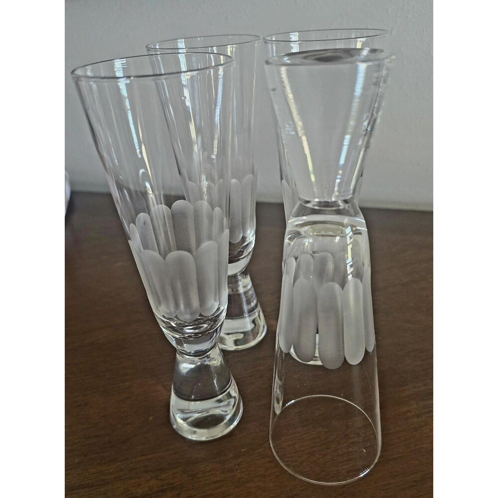 Set of 4 Vintage Thumprint Petal Champaign Flutes Bareware